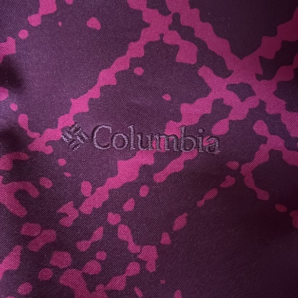 COLUMBIA lightweight zip up! - Picture 7 of 7